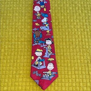 Vintage Charlie Brown and Gang workout tie